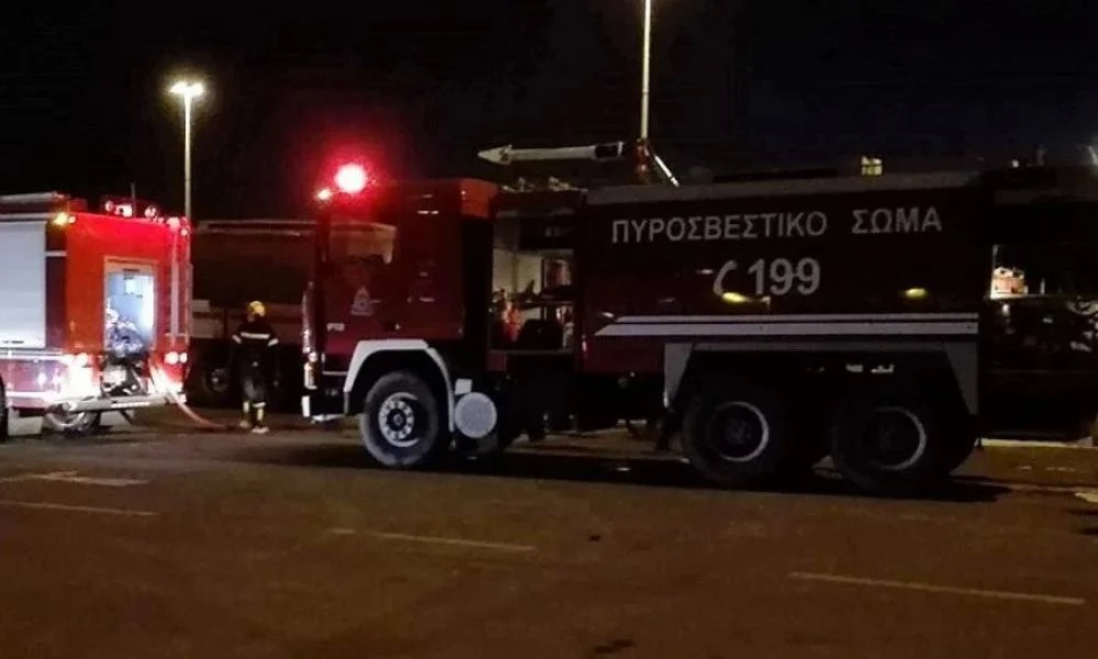 Εξάρχεια: Εμπρηστική επίθεση σε υποκατάστημα τράπεζας
